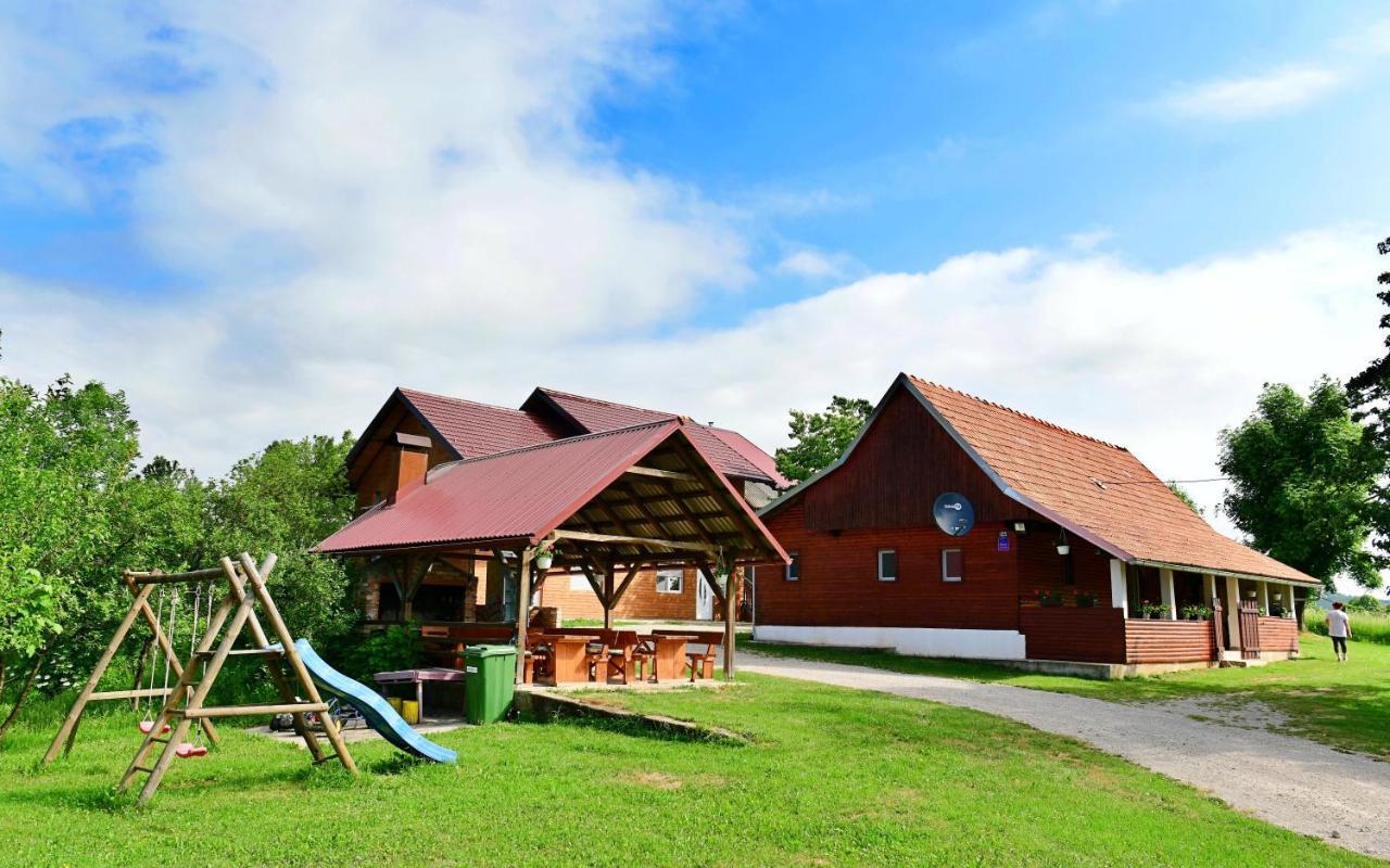 House Luna Rakovica Kültér fotó